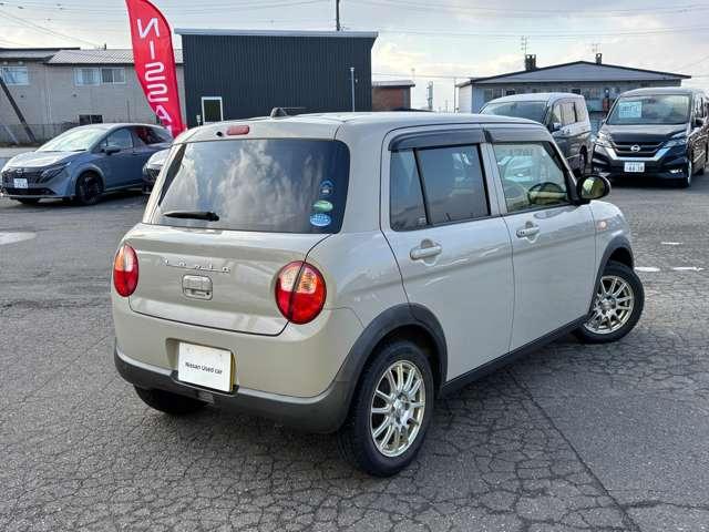 アルトラパン ６６０　Ｇ　オートギヤシフト　４ＷＤ　運転席シートヒーター　純正カーオーディオ（2枚目）