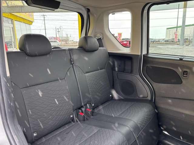 ルークス ６６０　ハイウェイスターＧターボ　アーバンクロム　プロパイロット　エディション　４ＷＤ　純正大型ナビ　ドライブレコーダー前後（5枚目）