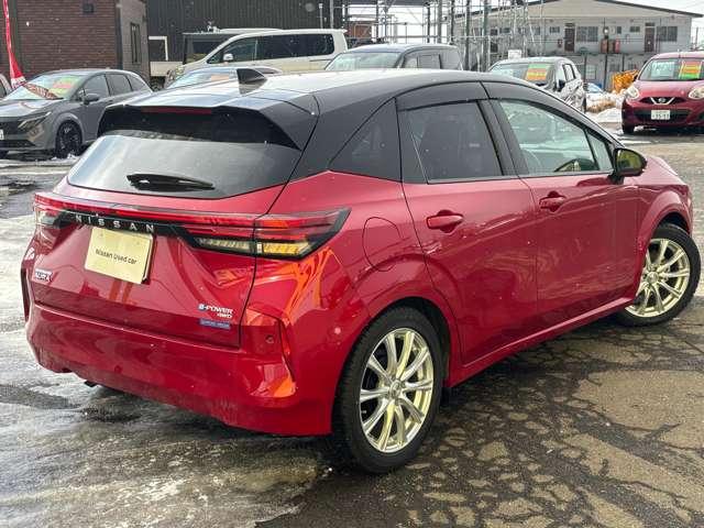 オーラ １．２　Ｇ　ＦＯＵＲ　４ＷＤ　メーカーナビ　ＢＯＳＥシステム（2枚目）