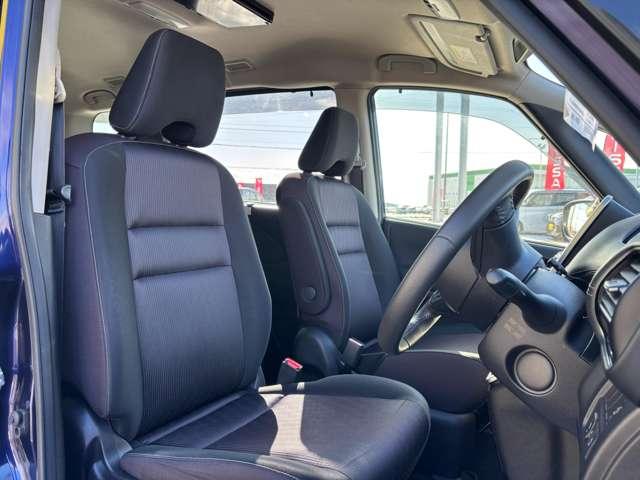 セレナ 2.0 ハイウェイスター VセレクションII 4WD メモリーナビ フリップダウンモニター(4枚目)