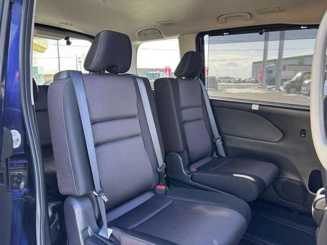 セレナ 2.0 ハイウェイスター VセレクションII 4WD メモリーナビ フリップダウンモニター(7枚目)