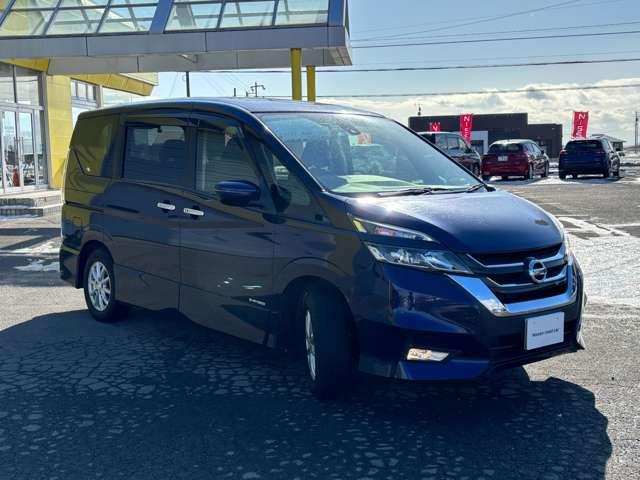 セレナ 2.0 ハイウェイスター VセレクションII 4WD メモリーナビ フリップダウンモニター(28枚目)