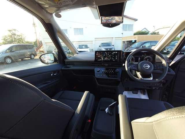 セレナ １．４　ｅ－４ＯＲＣＥ　ハイウェイスターＶ　４ＷＤ　デモカーＵＰ／プロパイロット・メーカーナビ（3枚目）