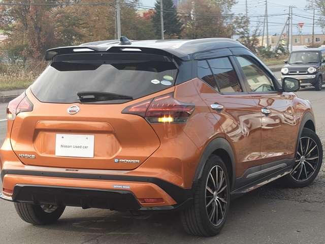 キックス １．２　Ｘ　ツートーン　インテリアエディション　（ｅ－ＰＯＷＥＲ）　大画面フローティングナビ・連動ドラレコ／Ｅ（2枚目）