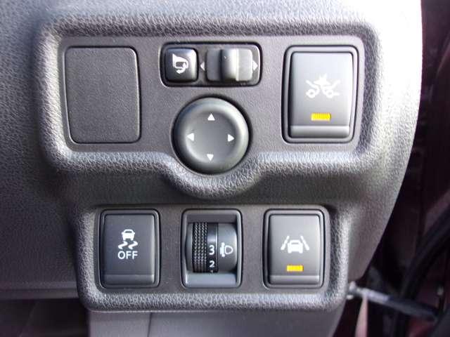 ノート 1.2 X FOUR 4WD(4枚目)