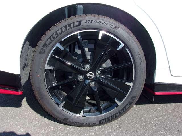 オーラ 1.2 NISMO チューンド e-POWER 4WD(12枚目)