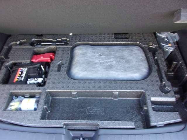 オーラ 1.2 NISMO チューンド e-POWER 4WD(19枚目)