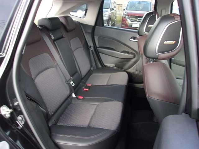 オーラ 1.2 G FOUR 4WD(16枚目)