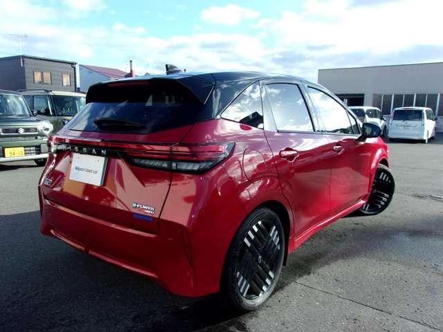 オーラ １．２　Ｇ　ＦＯＵＲ　４ＷＤ　１．２Ｇ　ＦＯＵＲ　４ＷＤ　当社社用車ＵＰ（2枚目）