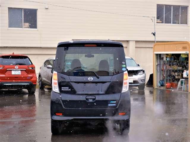 デイズルークス 660 S 4WD フロントエマージェンシーブレーキ搭載/車(17枚目)