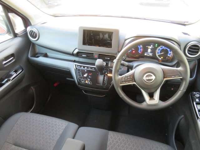 デイズ ハイウェイスター　Ｘ　当社試乗車アップ　アラウンドビューモニター　衝突軽減ブレーキ　横滑り防止装置　車線逸脱警報　前席シートヒーター　ステアリングヒーター　ＬＥＤヘッドライト（5枚目）