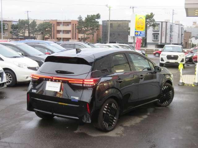 オーラ 1.2 G FOUR 4WD 当社試乗車アップ アラウンドビューモニタ(4枚目)