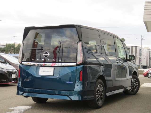 セレナ 2.0 ハイウェイスターV 4WD 当社試乗車アップ アラウンドビューモニタ(3枚目)