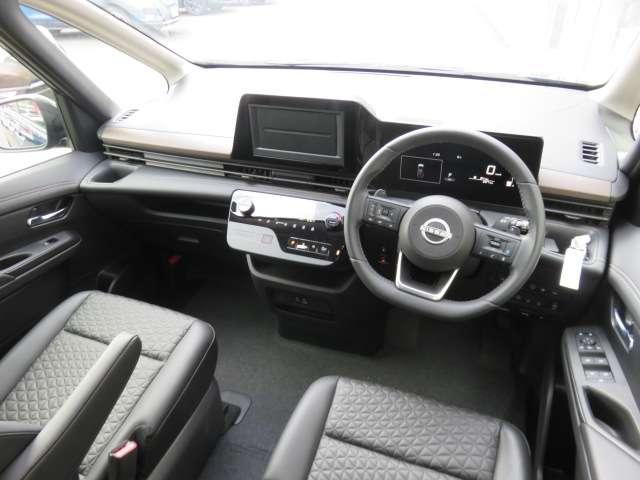 セレナ 2.0 ハイウェイスターV 4WD 当社試乗車アップ アラウンドビューモニタ(4枚目)