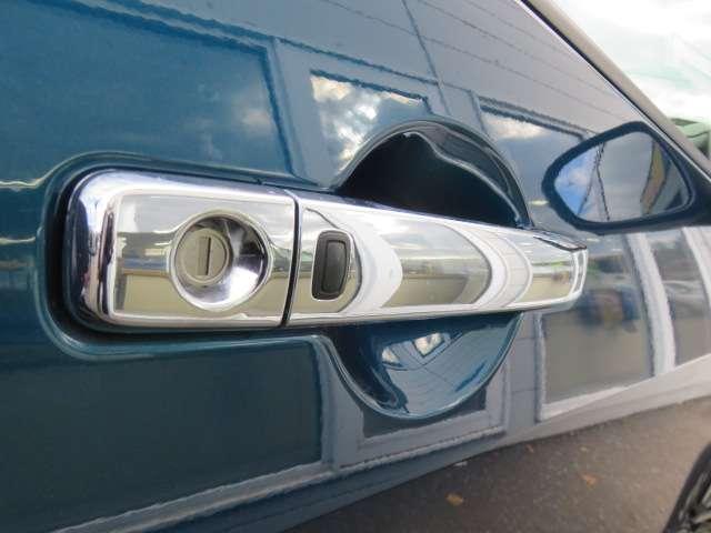 セレナ 2.0 ハイウェイスターV 4WD 当社試乗車アップ アラウンドビューモニタ(6枚目)