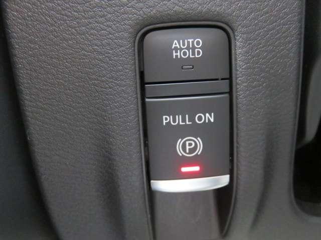 セレナ 2.0 ハイウェイスターV 4WD 当社試乗車アップ アラウンドビューモニタ(14枚目)