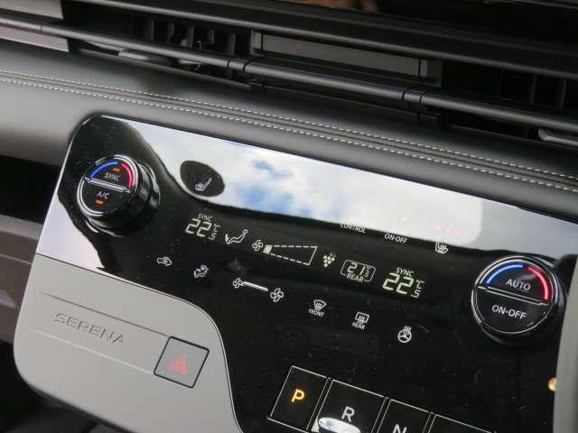 セレナ 2.0 ハイウェイスターV 4WD 当社試乗車アップ アラウンドビューモニタ(16枚目)