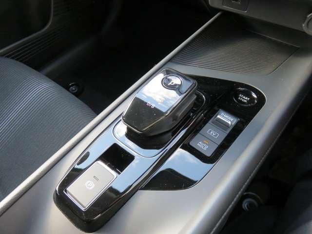 ノート 1.2 X FOUR 4WD 衝突軽減ブレーキ アラウンドビューモニタ(7枚目)