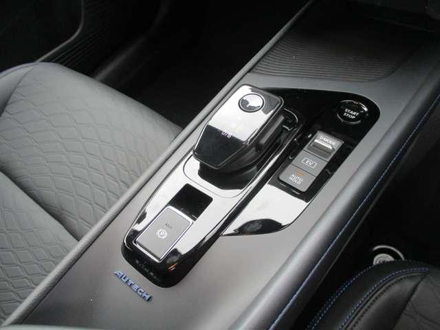 ノート １．２　ＡＵＴＥＣＨ　クロスオーバー　ＦＯＵＲ　４ＷＤ　当社試乗車アップ　衝突被害軽減ブレーキ（9枚目）