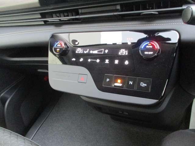 セレナ ２．０　ハイウェイスターＶ　４ＷＤ　当社試乗車アップ低速衝突被害軽減ブレーキ（8枚目）