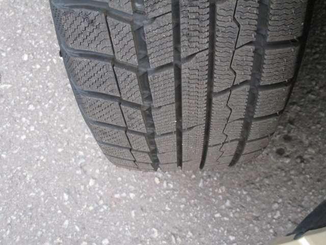 セレナ ２．０　ハイウェイスターＶ　４ＷＤ　当社試乗車アップ低速衝突被害軽減ブレーキ（17枚目）