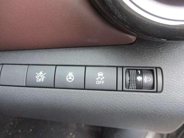 キックス １．２　Ｘ　ＦＯＵＲ　ツートーン　インテリアエディション（ｅ－ＰＯＷＥＲ）　４ＷＤ　当社試乗車アップ　衝突被害軽減ブレーキ（12枚目）