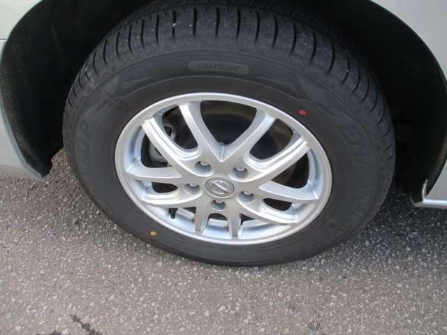 セレナ 2.0 X 4WD 低速衝突被害軽減ブレーキ横滑り防止アラウ(17枚目)