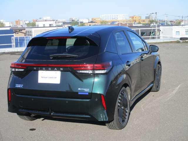 オーラ １．２　Ｇ　ＦＯＵＲ　４ＷＤ　社用車アップ低速衝突被害軽減ブレーキ横滑（2枚目）