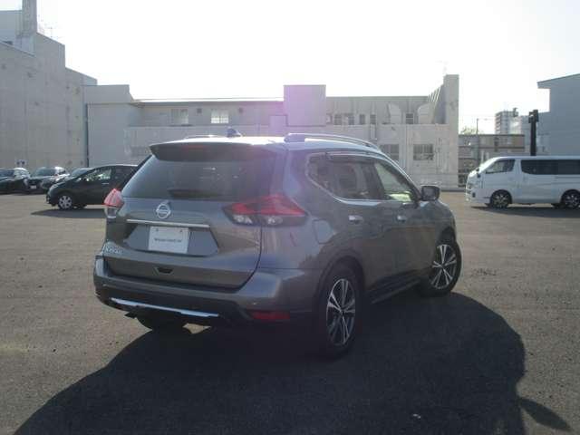 エクストレイル ２．０　２０Ｘ　２列車　４ＷＤ　低速衝突被害軽減ブレーキ　横滑り防止（2枚目）