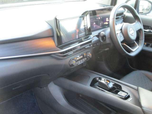 ノート 1.2 AUTECH クロスオーバー FOUR 4WD 低速衝突被害軽減ブレーキ横滑り防止アラウ(3枚目)