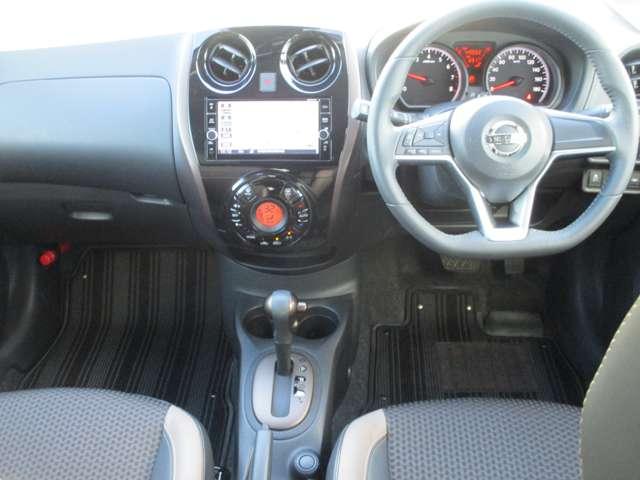 ノート １．２　メダリスト　Ｘ　ＦＯＵＲ　スマートセーフティ　エディション　４ＷＤ　低速衝突被害軽減ブレーキ横滑り防止（3枚目）