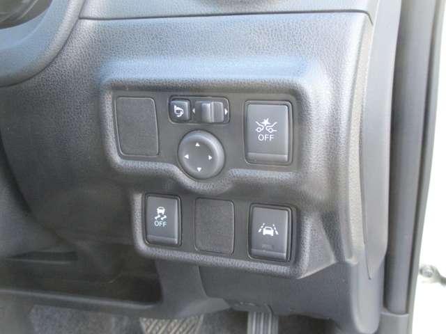 ノート １．２　メダリスト　Ｘ　ＦＯＵＲ　スマートセーフティ　エディション　４ＷＤ　低速衝突被害軽減ブレーキ横滑り防止（12枚目）