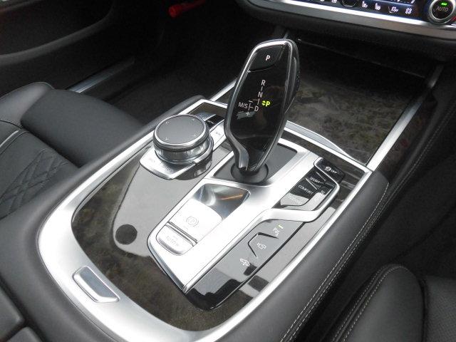 740i 2年間走行無制限保証 HDDフルセグナビ アルミ(11枚目)