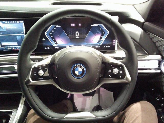 ＢＭＷ ｉ７