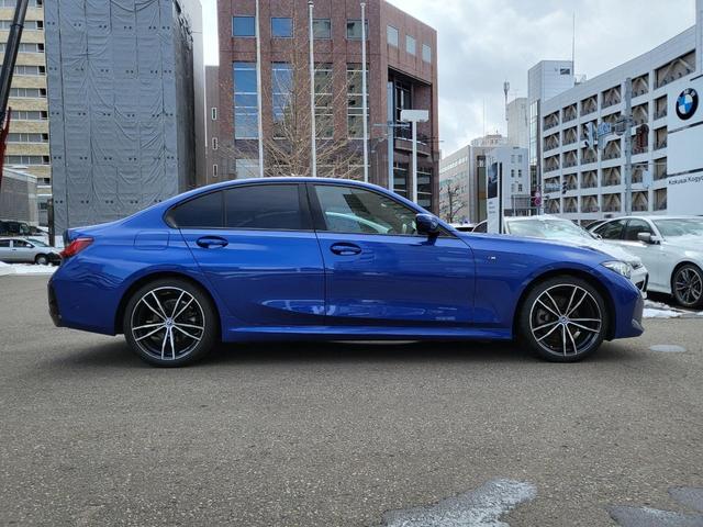 ３シリーズ ３２０ｄ　ｘＤｒｉｖｅ　Ｍスポーツ　弊社デモカー　カーブドディスプレイ　サウンドパッケージ　コンフォートパッケージ　ヘッドアップディスプレイ　地デジ　ＨＤＤナビ　アンビエントライト　ＥＴＣ内蔵ルームミラー　Ｂｌｕｅｔｏｏｔｈオーディオ（6枚目）