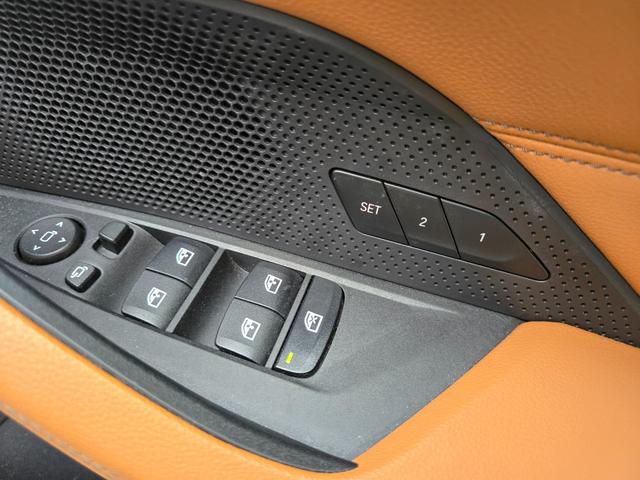 ４シリーズ ４２０ｄ　ｘＤｒｉｖｅグランクーペ　Ｍスポーツ　認定中古車　レザーシート　リアビューカメラ　Ｂｌｕｅｔｏｏｔｈオーディオ　アンビエントライト　ＨＤＤナビ　電動テールゲート　シートヒーター　アクティブクルーズコントロール　オートホールド（18枚目）