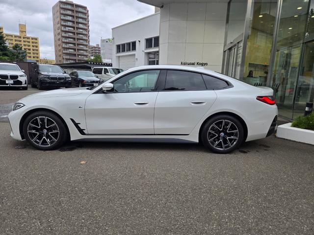 ４シリーズ ４２０ｄ　ｘＤｒｉｖｅグランクーペ　Ｍスポーツ　認定中古車　レザーシート　リアビューカメラ　Ｂｌｕｅｔｏｏｔｈオーディオ　アンビエントライト　ＨＤＤナビ　電動テールゲート　シートヒーター　アクティブクルーズコントロール　オートホールド（53枚目）