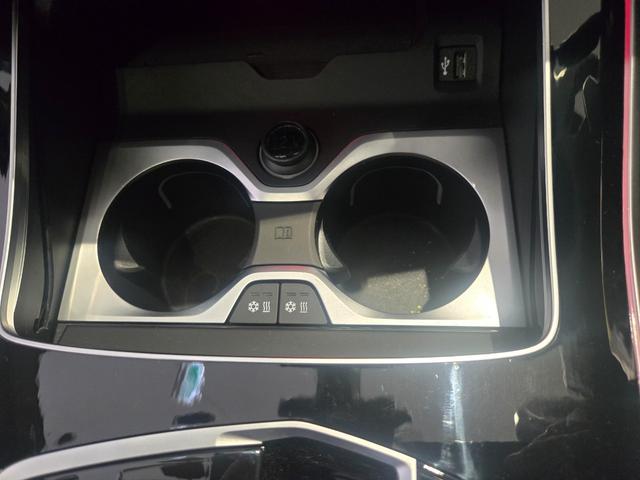 Ｘ７ ｘＤｒｉｖｅ　４０ｄ　Ｍスポーツ　認定中古車　サンルーフ　７人乗り　シートヒーター　ＨａｒｍａｎＫａｒｄｏｎ　アクティブクルーズコントロール　ヘッドアップディスプレイ　マッサージシート　ソフトクローズドア　保温保冷カップホルダ（21枚目）