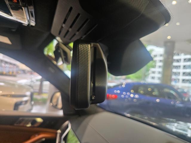 Ｘ７ ｘＤｒｉｖｅ　４０ｄ　Ｍスポーツ　認定中古車　サンルーフ　７人乗り　シートヒーター　ＨａｒｍａｎＫａｒｄｏｎ　アクティブクルーズコントロール　ヘッドアップディスプレイ　マッサージシート　ソフトクローズドア　保温保冷カップホルダ（23枚目）