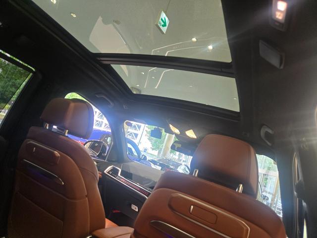 Ｘ７ ｘＤｒｉｖｅ　４０ｄ　Ｍスポーツ　認定中古車　サンルーフ　７人乗り　シートヒーター　ＨａｒｍａｎＫａｒｄｏｎ　アクティブクルーズコントロール　ヘッドアップディスプレイ　マッサージシート　ソフトクローズドア　保温保冷カップホルダ（31枚目）