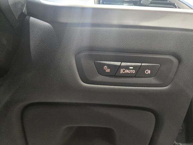 X6 xDrive 35d Mスポーツ 認定中古車 サンルーフ ソフトクローズドア トップビューカメラ 保温保冷カップホルダ 地デジ アンビエントライト HarmanKardonサラウンド 前後シートヒーター マッサージシート 電動シート(5枚目)