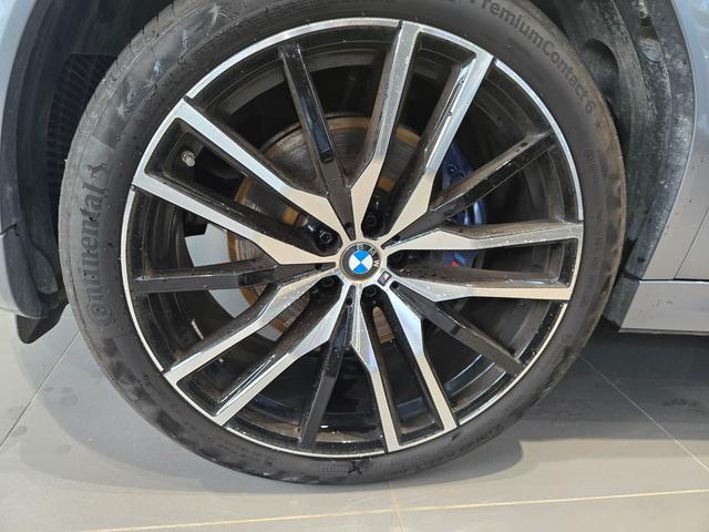 X6 xDrive 35d Mスポーツ 認定中古車 サンルーフ ソフトクローズドア トップビューカメラ 保温保冷カップホルダ 地デジ アンビエントライト HarmanKardonサラウンド 前後シートヒーター マッサージシート 電動シート(13枚目)