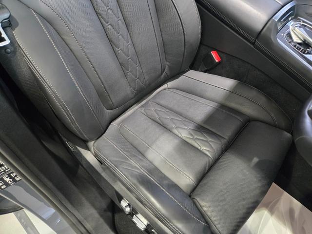 X6 xDrive 35d Mスポーツ 認定中古車 サンルーフ ソフトクローズドア トップビューカメラ 保温保冷カップホルダ 地デジ アンビエントライト HarmanKardonサラウンド 前後シートヒーター マッサージシート 電動シート(53枚目)