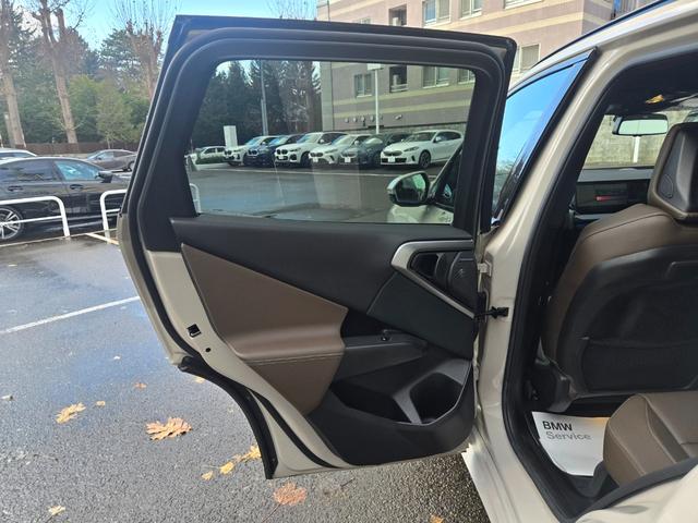 ご検討中のお車には↑本体価格下の【価格見直し情報メールを受け取る】をクリック♪対象車両の掲載価格に変更があった際にメールにてお知らせ致します♪イチ早く最新の情報をＧｅｔ出来るのでとっても便利な機能です