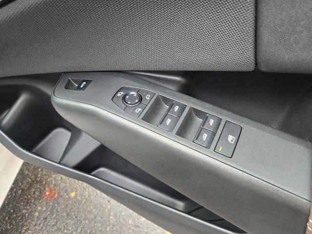 ご検討中のお車には↑本体価格下の【価格見直し情報メールを受け取る】をクリック♪対象車両の掲載価格に変更があった際にメールにてお知らせ致します♪イチ早く最新の情報をＧｅｔ出来るのでとっても便利な機能です