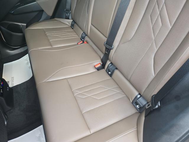 『ＢＭＷ　Ｐｒｅｍｉｕｍ　Ｓｅｌｅｃｔｉｏｎ　札幌』の在庫車両をご覧いただき、誠にありがとうございます♪ＢＭＷの『認定中古車』はお任せください。常時約３０台の洗練されたＢＭＷを取り揃えております。