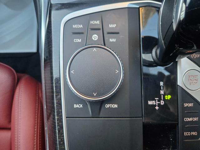 3シリーズ 320d xDrive Mスポーツ 認定中古車 ヘッドアップディスプレイ シートヒーター アンビエントライト コンフォートアクセス リアビューカメラ Bluetoothオーディオ アクティブクルーズコントロール レザーシート(25枚目)