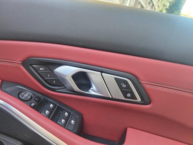 3シリーズ 320d xDrive Mスポーツ 認定中古車 ヘッドアップディスプレイ シートヒーター アンビエントライト コンフォートアクセス リアビューカメラ Bluetoothオーディオ アクティブクルーズコントロール レザーシート(31枚目)