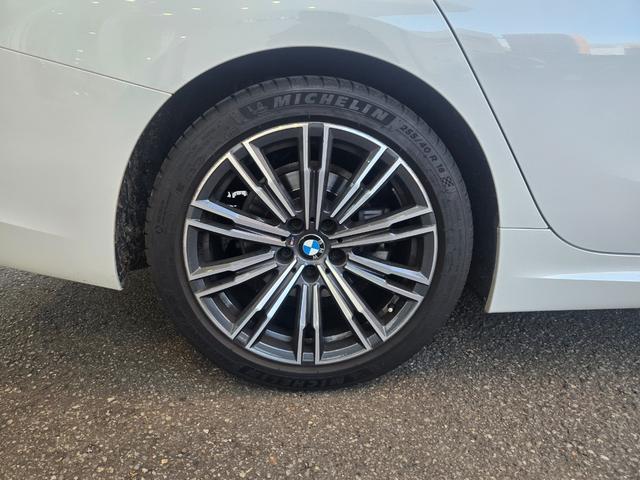 3シリーズ 320d xDrive Mスポーツ 認定中古車 ヘッドアップディスプレイ シートヒーター アンビエントライト コンフォートアクセス リアビューカメラ Bluetoothオーディオ アクティブクルーズコントロール レザーシート(44枚目)