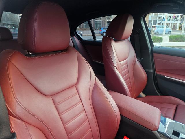 3シリーズ 320d xDrive Mスポーツ 認定中古車 ヘッドアップディスプレイ シートヒーター アンビエントライト コンフォートアクセス リアビューカメラ Bluetoothオーディオ アクティブクルーズコントロール レザーシート(45枚目)